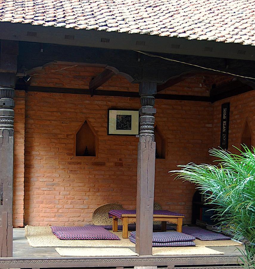 Newa Chen Historic House Unesco Lalitpur Exteriör bild