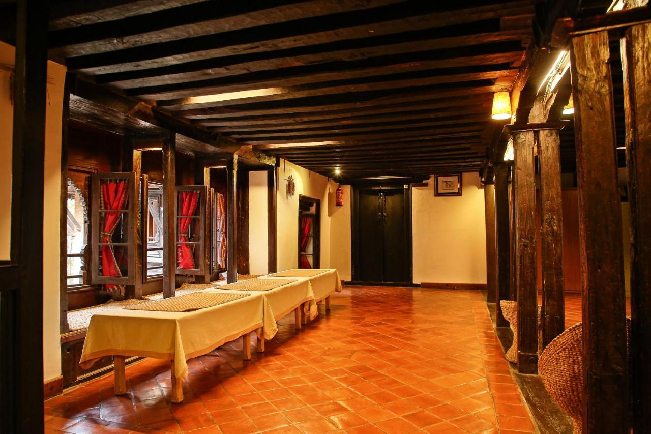 Newa Chen Historic House Unesco Lalitpur Exteriör bild